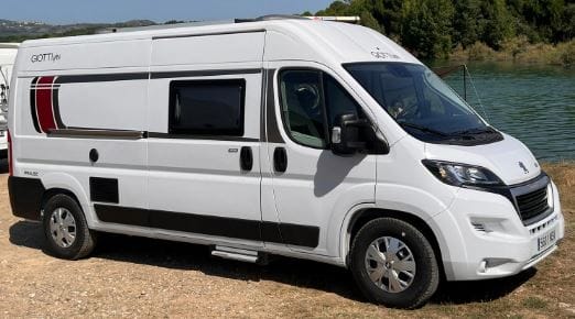 Giottivan 60B – Camper en Alquiler en Barcelona | LivesCamper