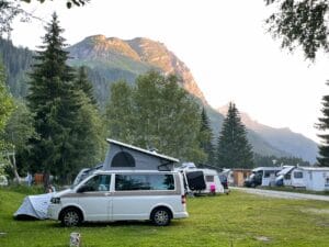 Alquiler Camper en Invierno desde Barcelona: Por Qué el Frío No es un Obstáculo